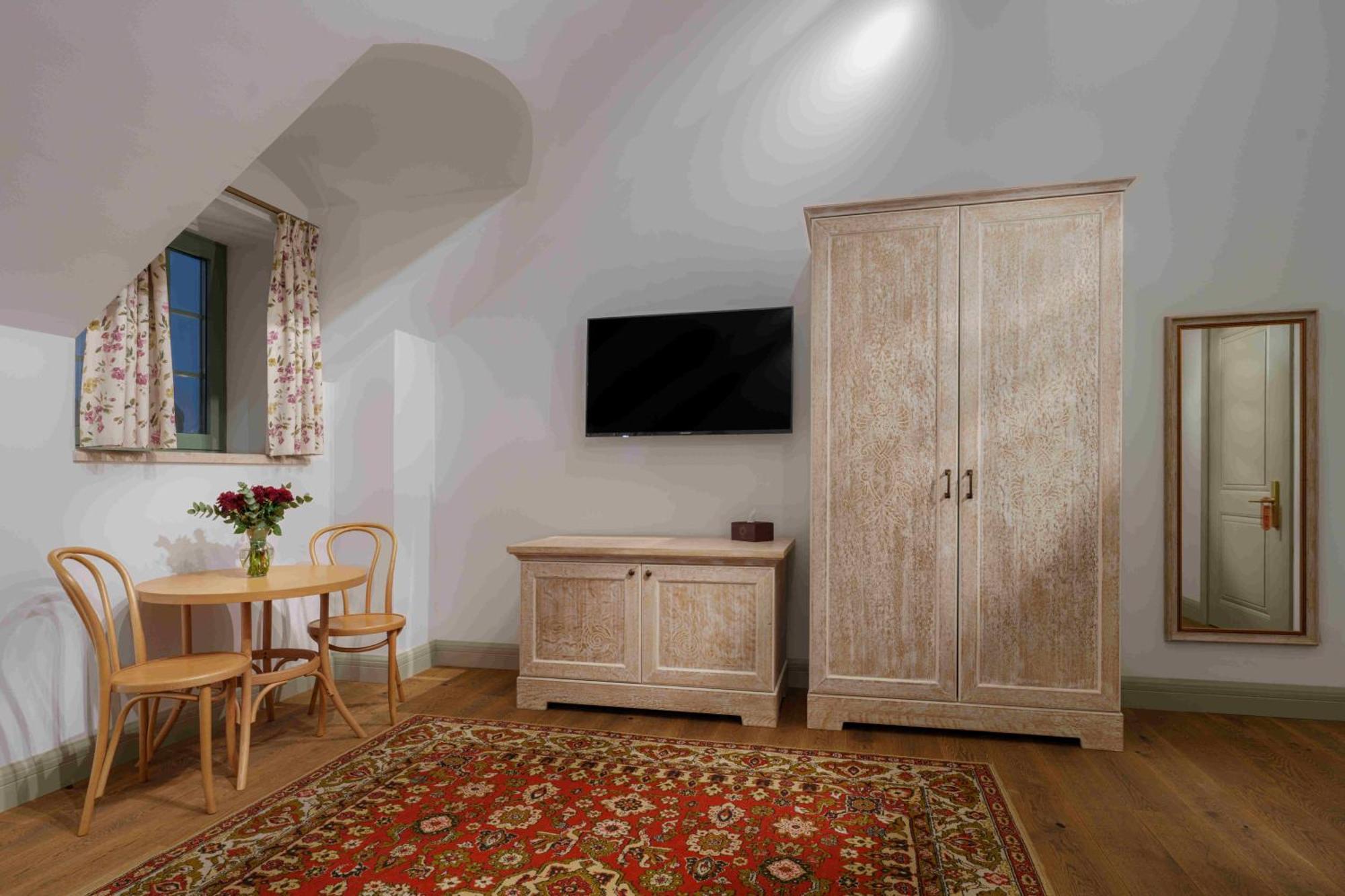 Grand Hotel Gyumri By Apricot Hotels 外观 照片