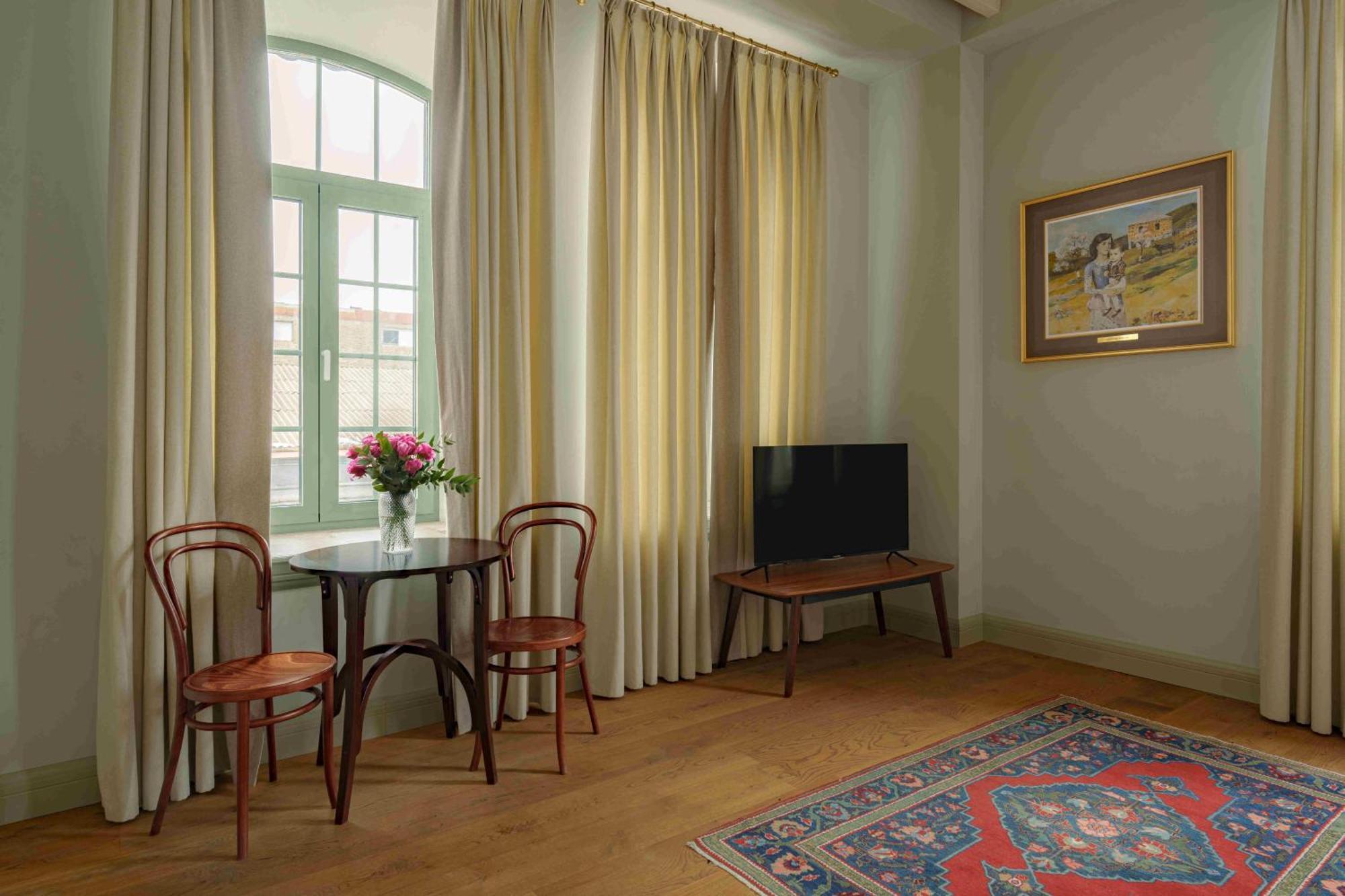 Grand Hotel Gyumri By Apricot Hotels 外观 照片