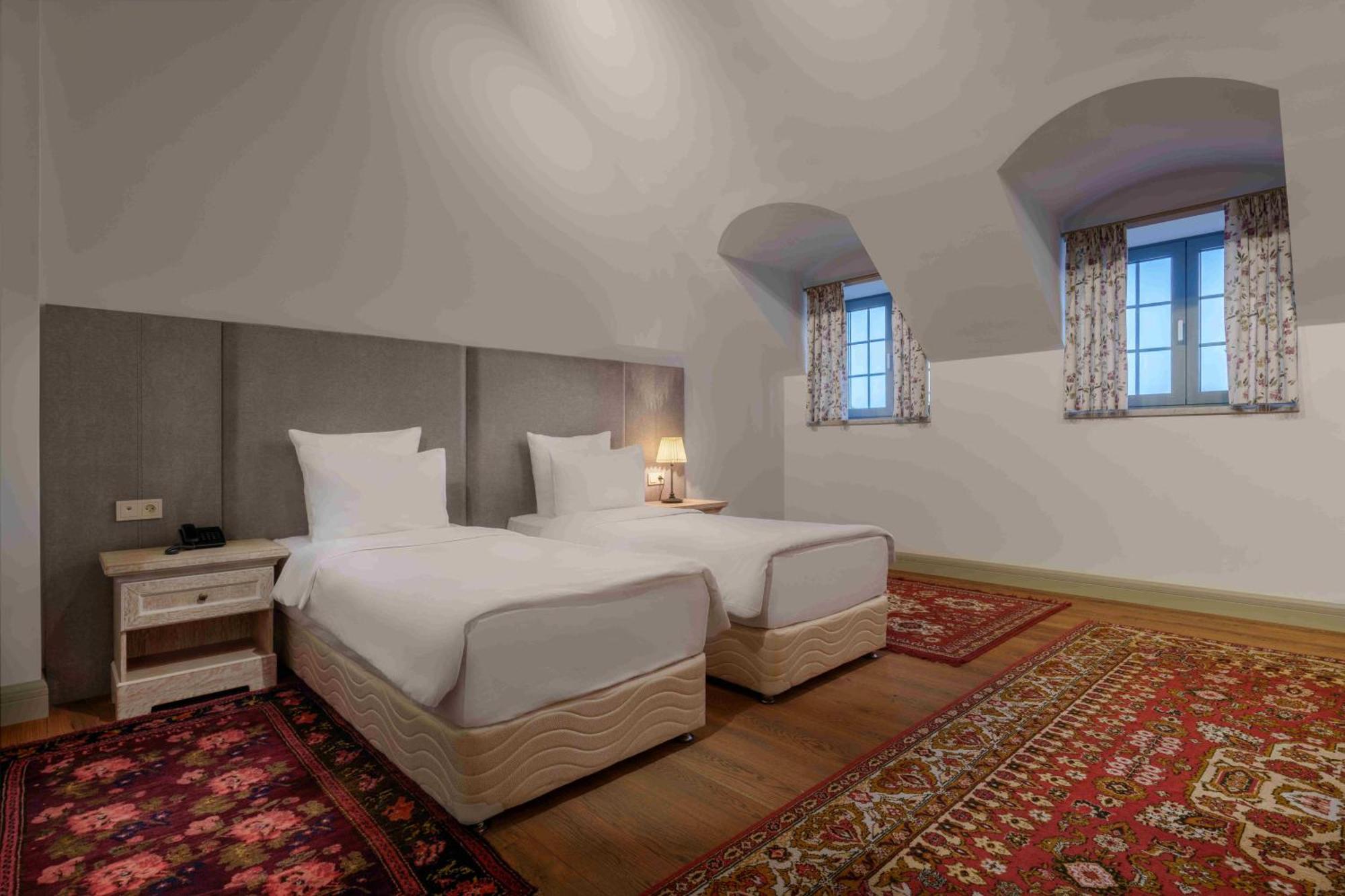 Grand Hotel Gyumri By Apricot Hotels 外观 照片